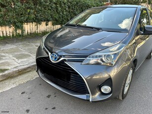 Toyota Yaris '15 HYBRID AUTOMATIC