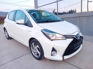 Toyota Yaris '16 HYBRID AUTOMATIC