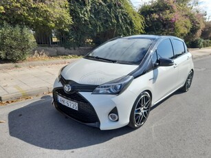 Toyota Yaris '17 BI-TONE HYBRID 101HP