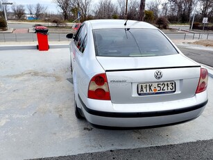 Volkswagen Passat '04