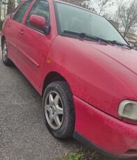 Volkswagen Polo '98 Classic sedan