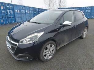 Peugeot 208 '16 VTi Style **Navi**Parktronic**