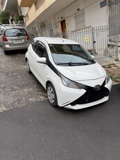 Toyota Aygo '14 X PLAY TOUCH MMT AUTO