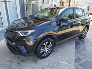 TOYOTA RAV4 2018