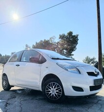 TOYOTA YARIS 2010