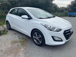 Hyundai i 30 '15 1.6 CRDI COMFORT FULL EXTRA