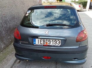 Peugeot 206 '05 1400cc