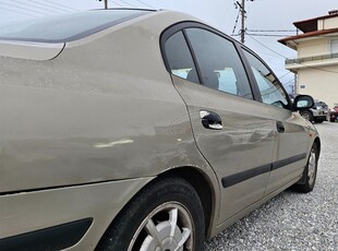 Hyundai Elantra '01