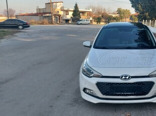 Hyundai i 20 '15 Style Panorama Clima YES! FULL EXTRA