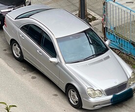 Mercedes-Benz C 180 '04 KOMPRESSOR AVANTGARDE