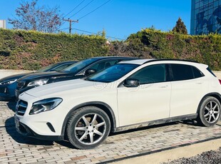 Mercedes-Benz GLA 250 '15 4MATIC - AYTOMATIC