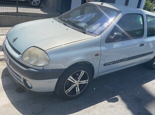 Renault Clio '00