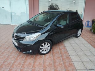 Toyota Yaris '11 Panorama Full Extra