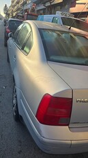 Volkswagen Passat '00