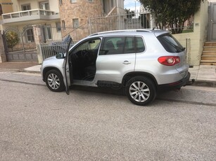 Volkswagen Tiguan '09