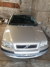 Volvo S40 '03