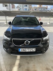 Volvo XC40 '20 T3 MOMENTUM GEARTRONIC