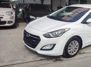 Hyundai i 30 '15 STATION WAGON 1.6 CRDI STYLE