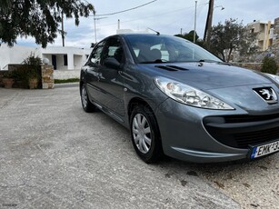 Peugeot 206 '10 206+