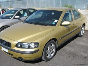 Volvo S60 '01 T5 Momentum '01 180 hp turbo 1,984 cc