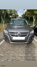 Volkswagen Tiguan '11