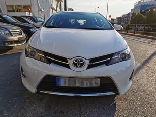 TOYOTA AURIS 2014