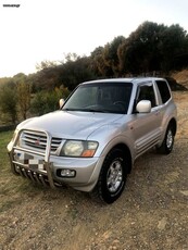 Mitsubishi Pajero '02