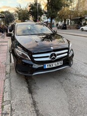 Mercedes-Benz GLA 200 '15 GLA 200 AMG panorama