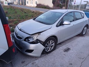 Opel Astra '12