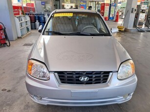 Hyundai Accent '04