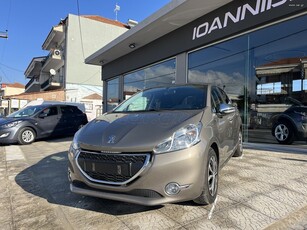 Peugeot 208 '15 1.2 VTi Style