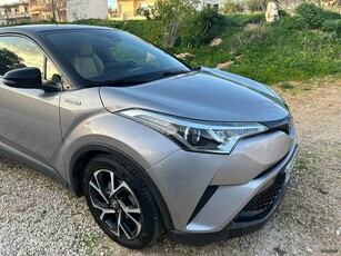 Toyota C-HR '18 C-ULT