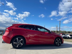 Volvo V40 '14 R-DESIGN