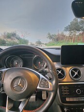 Mercedes-Benz CLA 180 '18 AMG LINE