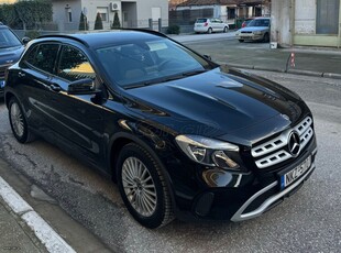 Mercedes-Benz GLA 180 '19