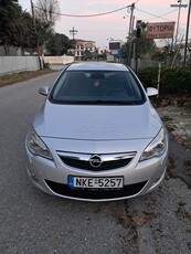 Opel Astra '11 Gt