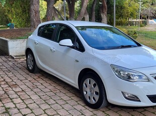 Opel Astra '12