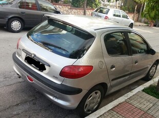 Peugeot 206 '01