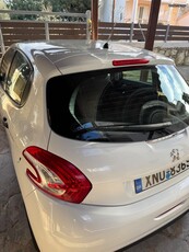 Peugeot 208 '14