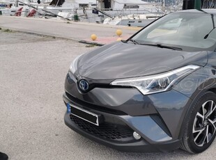 Toyota C-HR '17 1.8 Hybrid C-ULT