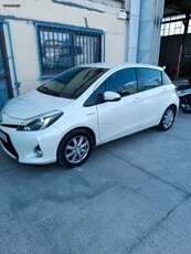 Toyota Yaris '13 1.5 HYBRID LOUNGE