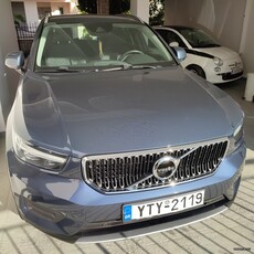 Volvo XC40 '21 T3 MOMENTUM